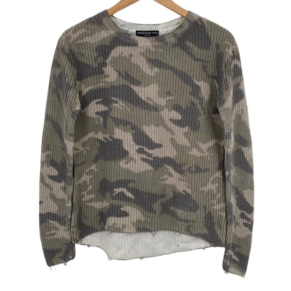 Generation‎ Love Sweater Womens Small Green Camo Print Long Sleeves Knit Frayed - Picture 1 of 8